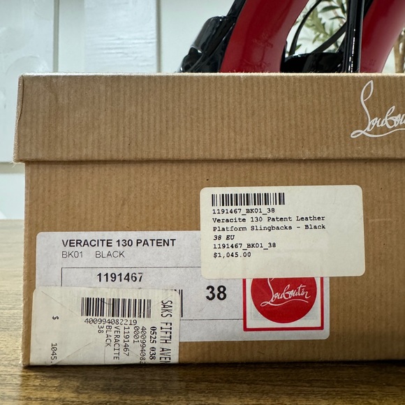 Christian Louboutin Veracite 130 Patent - Picture 3 of 6